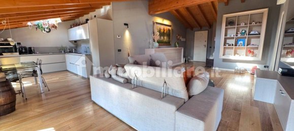 2 chambres Penthouse à Chiari, Italy No. 5755 10