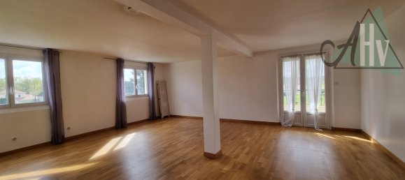 Casa de 4 dormitorios en Fontaine-Macon, France No. 84715 15