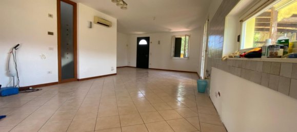 3 rooms Villa in Villaga, Italy No. 304170 11