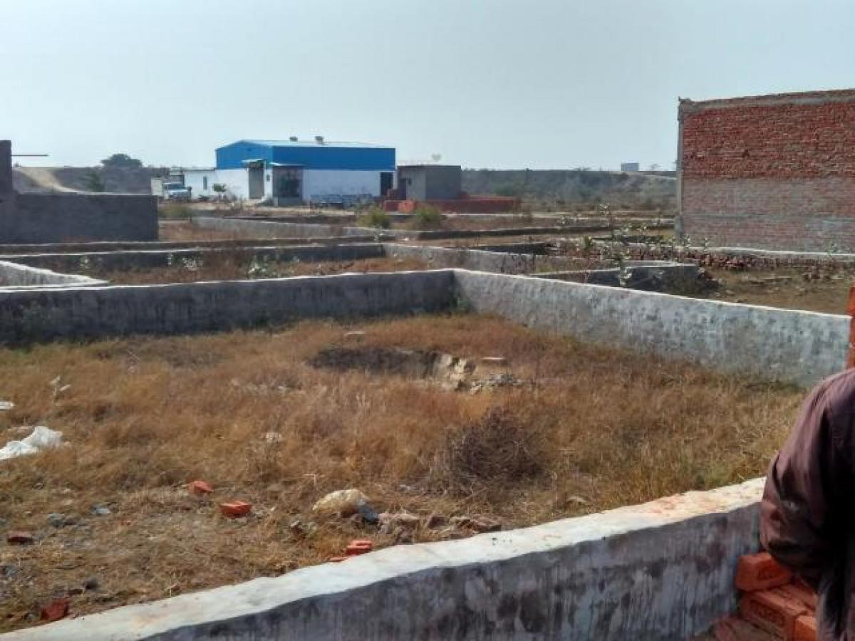  Land in Noida, India No. 34848