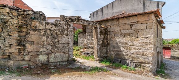 2 bedrooms House in Vilarandelo, Portugal No. 179854 8