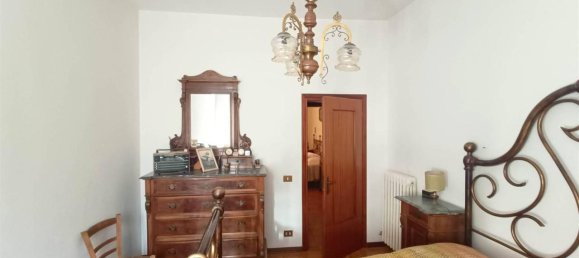 5غرفة منزل في Borgo San Lorenzo, Italy رقم 31616 21