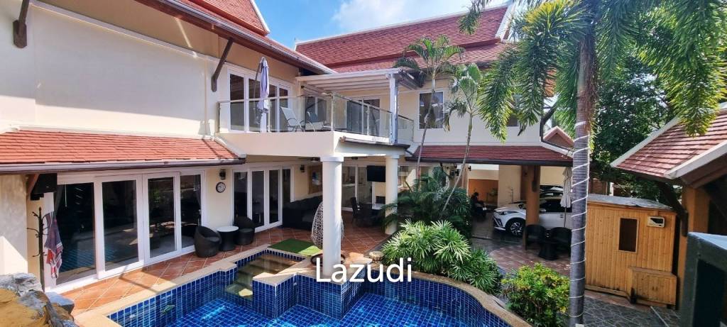 3 bedrooms Villa in Pattaya, Thailand No. 13939
