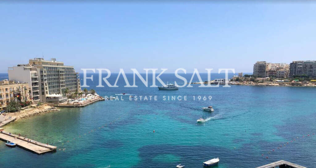 Apartamento de 3 dormitorios en Saint Julian's, Malta No. 3497