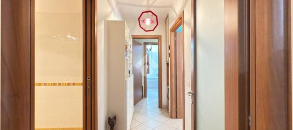 Apartamento de 3 dormitorios en Sermoneta, Italy No. 342966 13