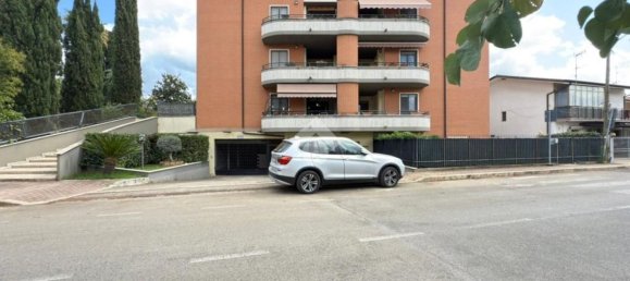 Apartamento de 3 dormitorios en Sermoneta, Italy No. 342966 2