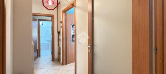 Apartamento de 3 dormitorios en Sermoneta, Italy No. 342966 12