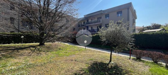 2 bedrooms Apartment in Lissone, Italy No. 57251 2