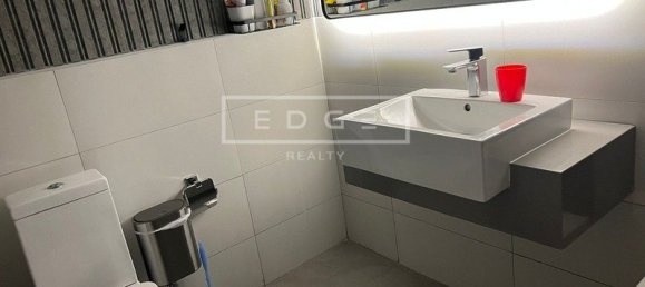 2 bedrooms Villa in Dubai, UAE No. 7119 5