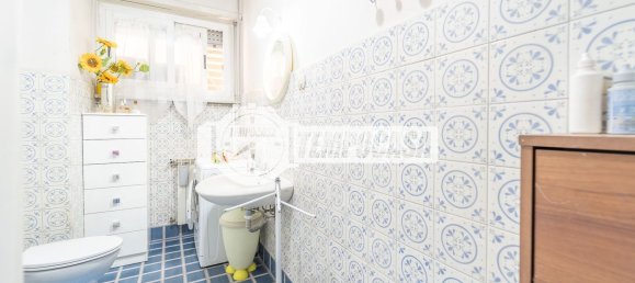 2 bedrooms Apartment in Rome, Italy No. 325116 11