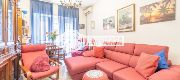 2 bedrooms Apartment in Rome, Italy No. 325116 5
