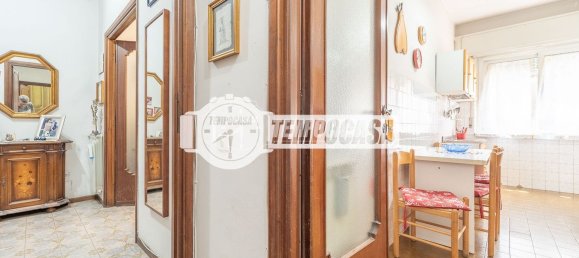 2 bedrooms Apartment in Rome, Italy No. 325116 15