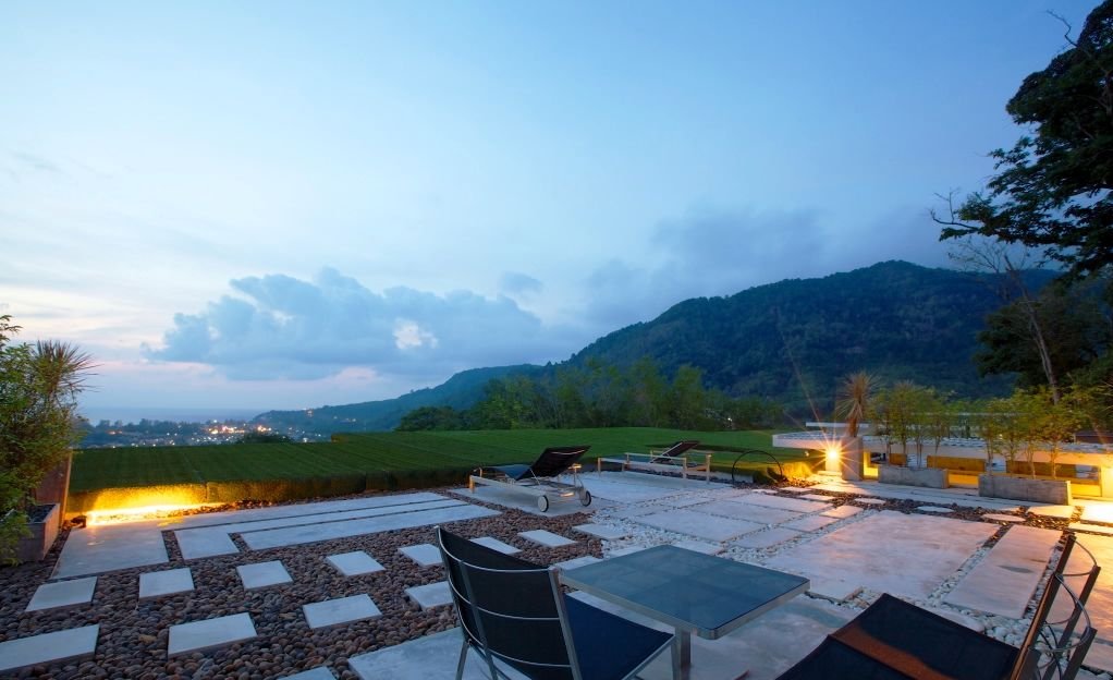 3 bedrooms Apartment in Kamala, Thailand No. 8114