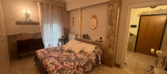 3 rooms Apartment in Rome, Italy No. 117815 10