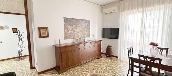 3غرفة شقة في Rho, Italy رقم 32693 33