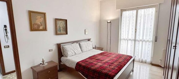 3غرفة شقة في Rho, Italy رقم 32693 11