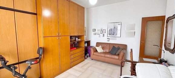 3غرفة شقة في Rho, Italy رقم 32693 20