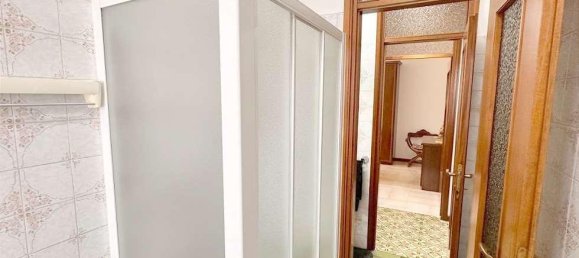 3غرفة شقة في Rho, Italy رقم 32693 16