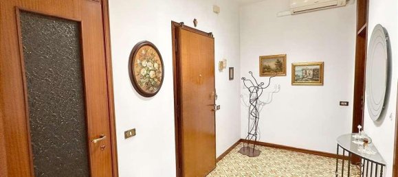 3غرفة شقة في Rho, Italy رقم 32693 5