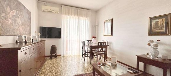 3غرفة شقة في Rho, Italy رقم 32693 2