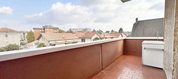 3غرفة شقة في Rho, Italy رقم 32693 26