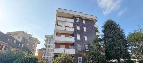 3غرفة شقة في Rho, Italy رقم 32693 23