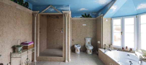 6 bedrooms Villa in Cadiz, Spain No. 84813 4