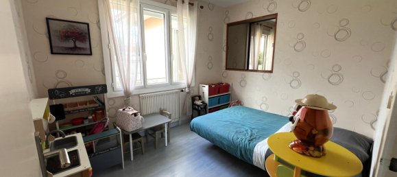 4 bedrooms House in Cholet, France No. 96537 10