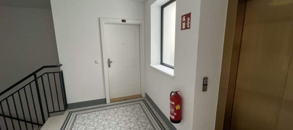 3-salle Appartement à Vienna, Austria No. 30058 9