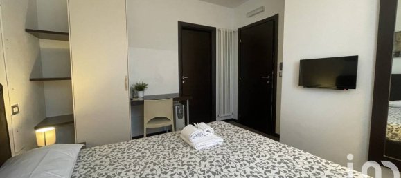 4 bedrooms Villa in Arezzo, Italy No. 47951 2