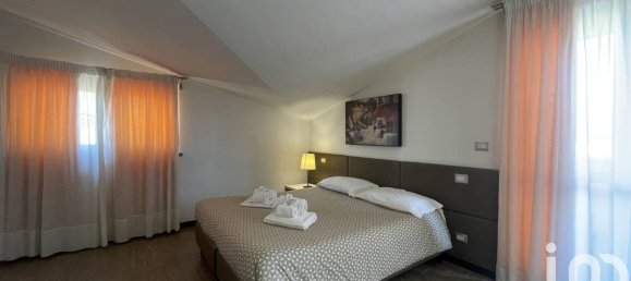 4 bedrooms Villa in Arezzo, Italy No. 47951 4