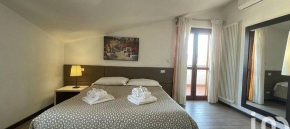 4 bedrooms Villa in Arezzo, Italy No. 47951 6