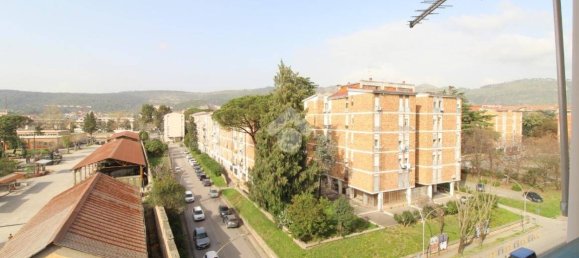 3 bedrooms Apartment in Caserta, Italy No. 54378 9