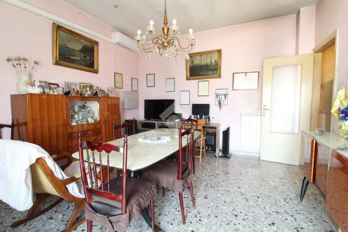 3 bedrooms Apartment in Caserta, Italy No. 54378