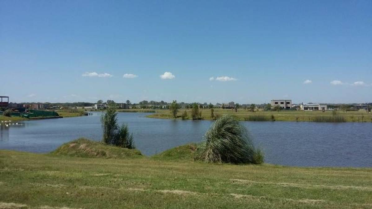 Grundstück in Escobar, Argentina, Nr. 116312