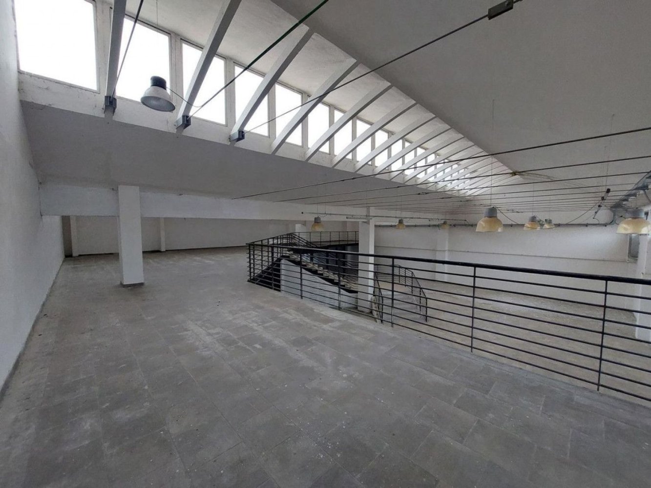 1067m² Warehouse in Orvieto, Italy No. 372527