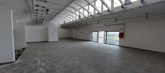1067m² Warehouse in Orvieto, Italy No. 372527 11