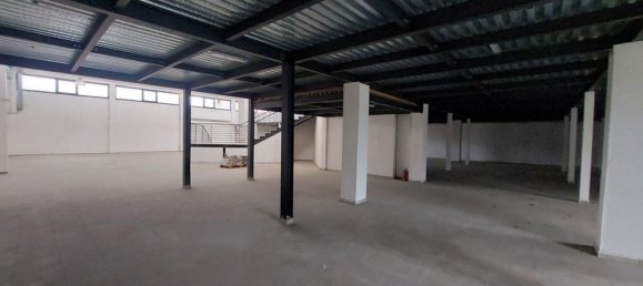 1067m² Warehouse in Orvieto, Italy No. 372527 3