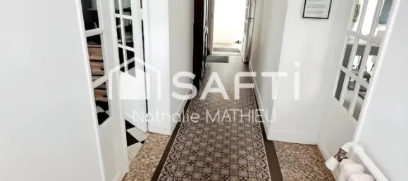 5 bedrooms House in Chessy, France No. 348324 16