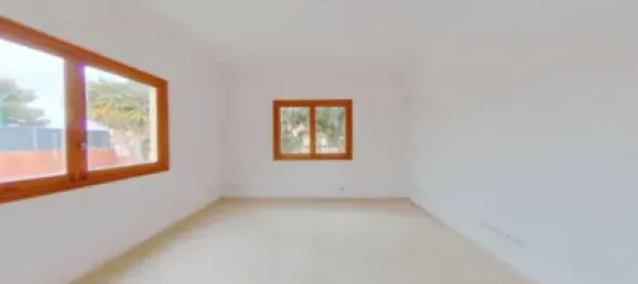 Apartamento de 3 dormitorios en Estepona, Spain No. 170975 4