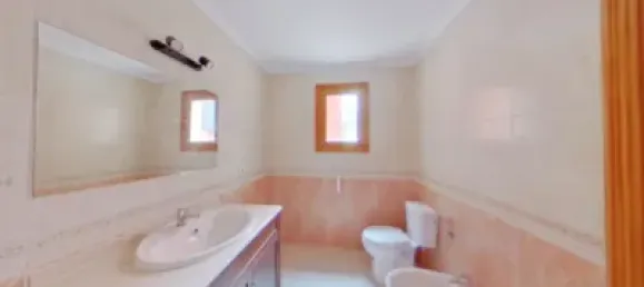 Apartamento de 3 dormitorios en Estepona, Spain No. 170975 23