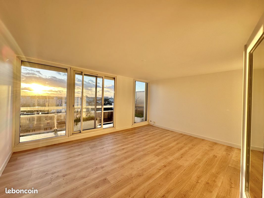 2 غرف نوم شقة في Noisy-le-Grand, France رقم 143591