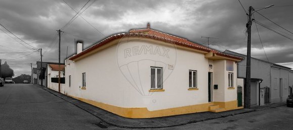 Casa de 3 dormitorios en Abrantes, Portugal No. 28953 2