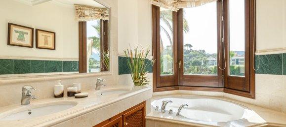 Вилла с 7 спальнями в Малага, Испания № 151298 21