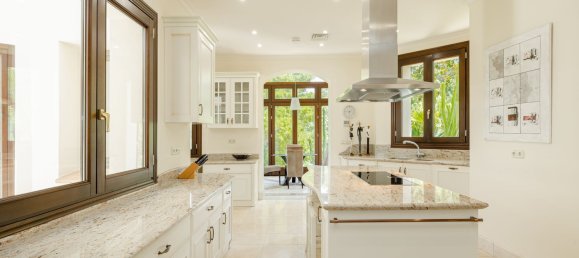 Вилла с 7 спальнями в Малага, Испания № 151298 7