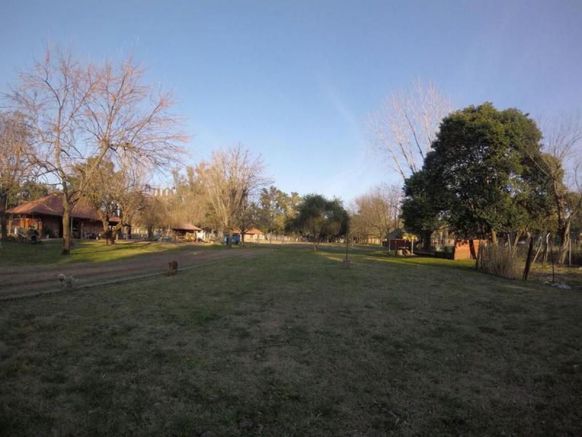 Grundstück in Ezeiza, Argentina, Nr. 33790