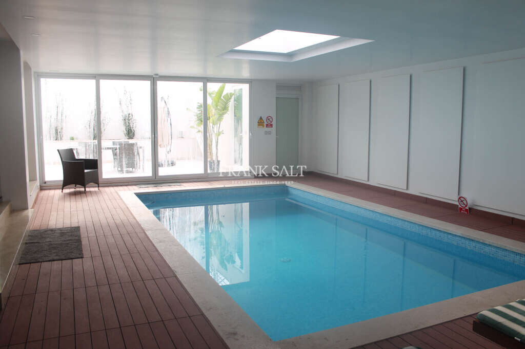 3 bedrooms Villa in Iklin, Malta No. 8682