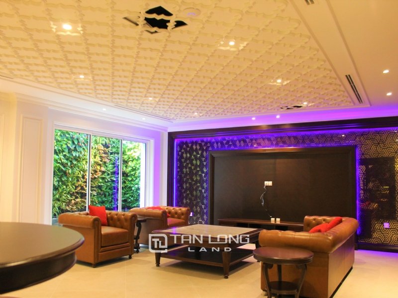 Вилла с 6 спальнями в Лонгбьен, Вьетнам № 836