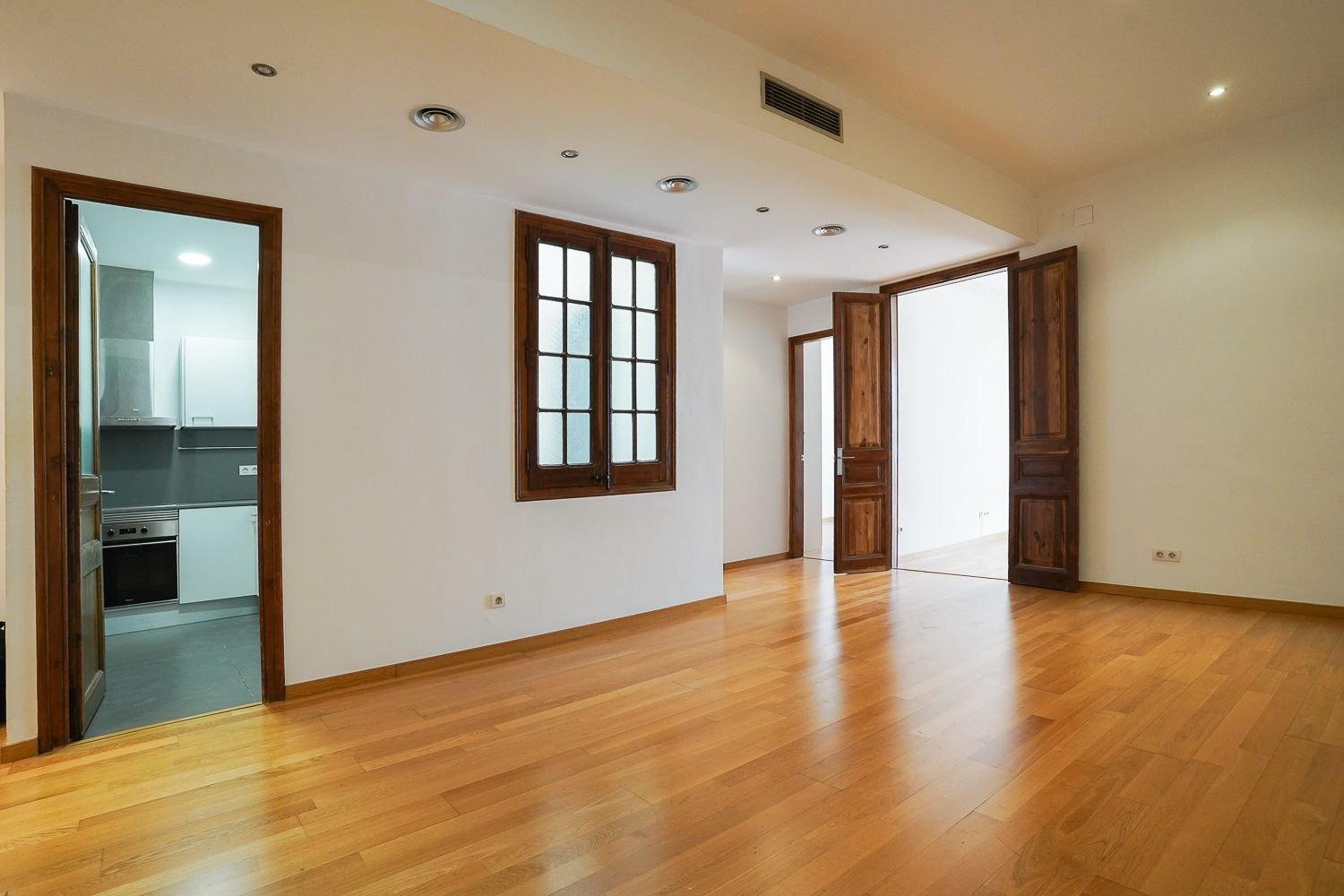 2 Schlafzimmer Wohnung in Eixample, Spain, Nr. 159066