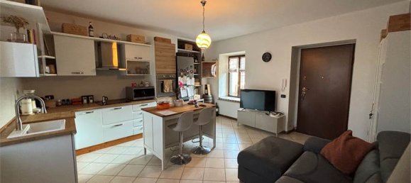 1 bedroom Apartment in Agrate Conturbia, Italy No. 275321 4